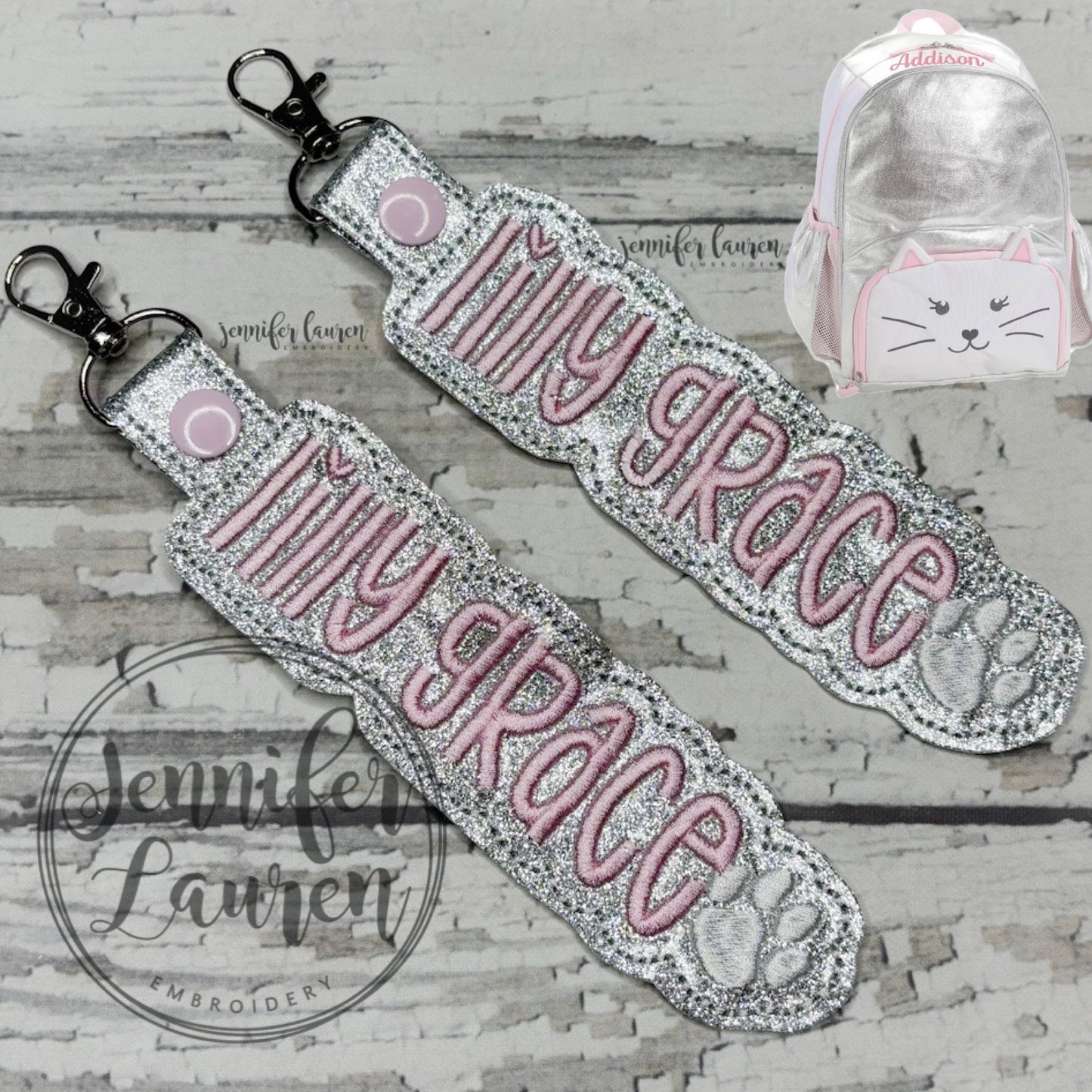 Outlined name tag + mini design - custom