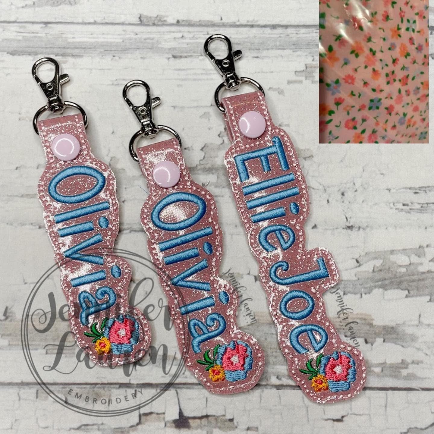 Outlined name tag + mini design - custom